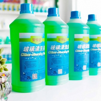 云南汽車(chē)玻璃水，防凍液，輪胎蠟等生產(chǎn)設(shè)備廠家