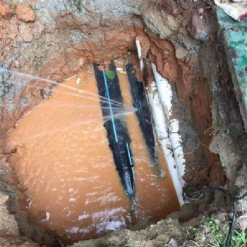 埋地管道漏水怎么辦？？