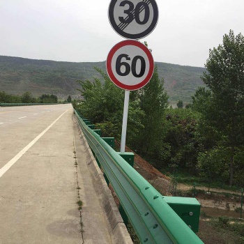 廠家防撞波形護(hù)欄、護(hù)欄板價(jià)格、高速公路護(hù)欄板供應(yīng)資陽(yáng)全勝鄉(xiāng)