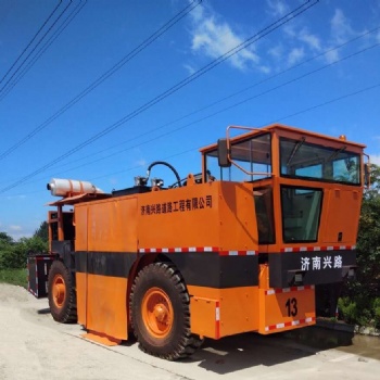 山東 供應(yīng) GP60型水泥路面共振破碎機__濟南興路