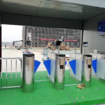 河南建筑工人勞務實名制員工通道，選擇釘云勞務實名制管理系統。