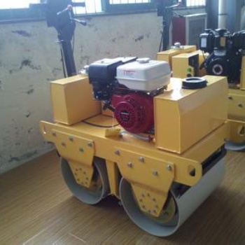 小型手扶式雙鋼輪汽油壓路機生產(chǎn)廠家