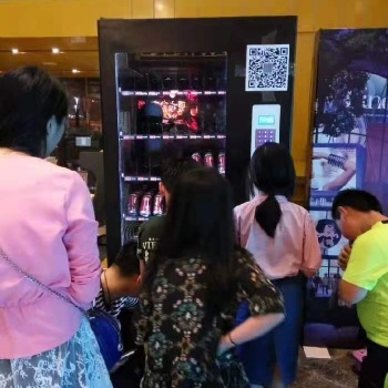 飲料吶喊機(jī)出租、飲料吶喊機(jī)喊出心里的憤怒