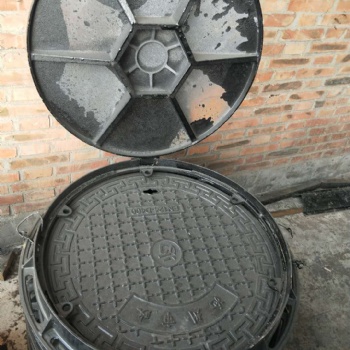球墨鑄鐵井蓋雨水篦子生產(chǎn)廠家