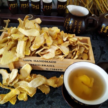 供應(yīng)云南羅平小黃姜無硫干姜片原始點(diǎn)生姜片