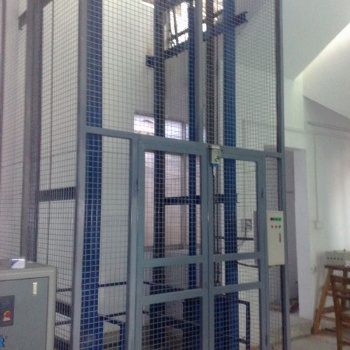 導軌式升降機高空作業平臺倉庫廠房裝卸平臺