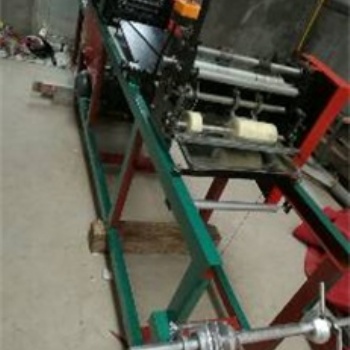 山東煙臺志明牌機(jī)械手點數(shù)的V型口桃子制袋機(jī)