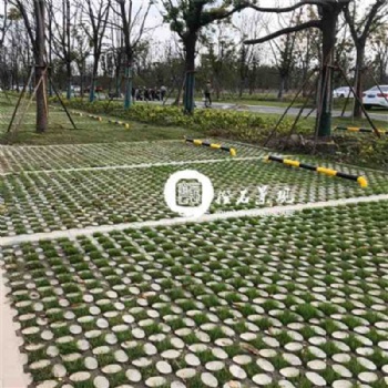 生態植草地坪模具價格，承攬植草地坪工程施工