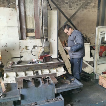 加工中心大修 數(shù)控機床大修 導軌磨床加工 機床搬遷
