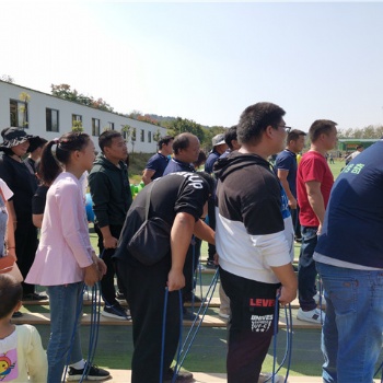 武昌學生秋游就去樂農湖畔生態園，還可以加強孩子的動手能力