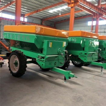 大型拖拉機(jī)牽引式有機(jī)肥撒糞車