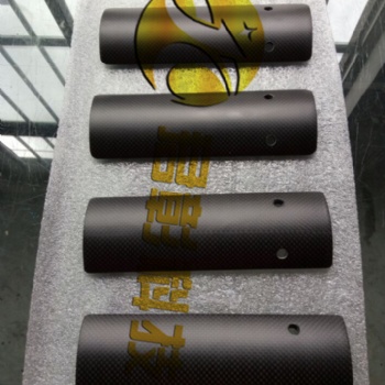 供應(yīng)高強(qiáng)度重量輕的3K碳纖維板規(guī)格定制