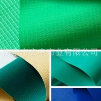供應(yīng)PVC鉆石紋、碎壓紋，細(xì)紋路夾網(wǎng)布