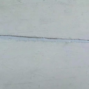 硅酮冷補灌縫膠成為修補陜西渭南裂縫前衛產品