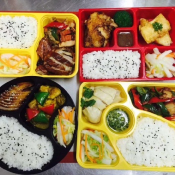 廣州盒飯快餐配送公司白領(lǐng)寫字樓團(tuán)餐學(xué)校團(tuán)膳配送
