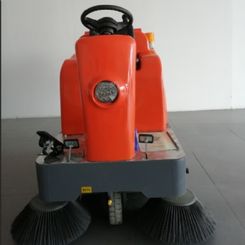 廠家小型座駕掃地機垃圾灰塵廠區(qū)物業(yè)車間清掃車