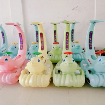 游樂設(shè)備廣場電瓶車發(fā)光水晶大白鯊環(huán)保材質(zhì)堅固耐用燈光酷炫