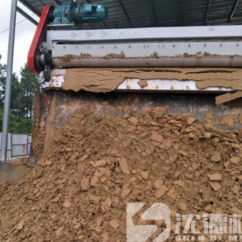 新型帶式壓濾機(jī)致力為綠色污泥處理貢獻(xiàn)力量