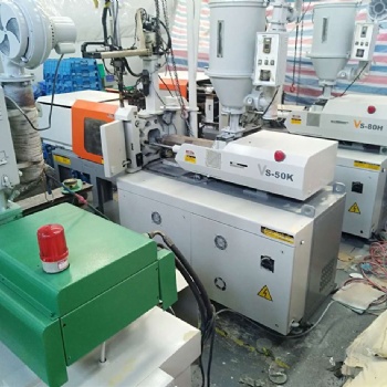 海天注塑機(jī)噴漆，震雄注塑機(jī)翻新，擠出機(jī)翻新噴漆