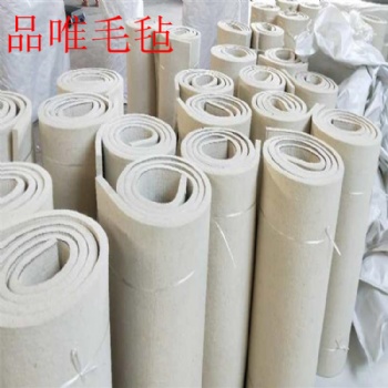 工業毛氈，毛氈無妨布。民用毛氈，毛氈輪，地毯布，