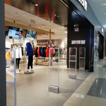 如皋服裝店防盜器上門安裝