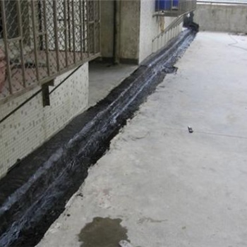 東莞市衛(wèi)生間漏水維修公司，廠房衛(wèi)生間滲水補漏工程