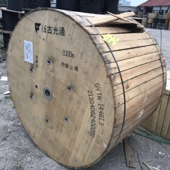 常年高價回收各個品牌工程剩余光纜，工程庫壓光纜