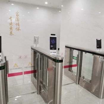 新疆人臉識別通道閘機