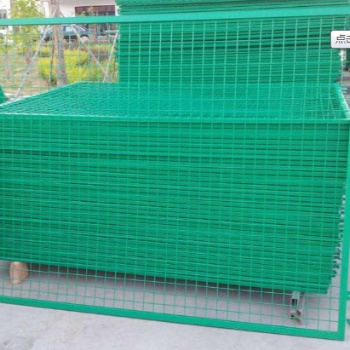 草綠草綠公路焊接隔離欄A尉犁草綠公路焊接隔離欄銷售