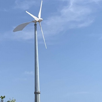 煙臺(tái)1kw家用小型風(fēng)力發(fā)電機(jī)鑫瑞達(dá)廠家性能穩(wěn)定
