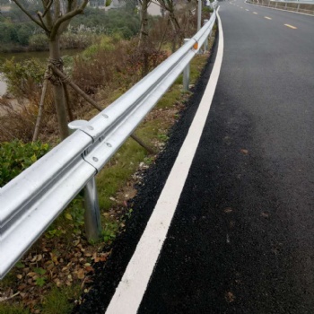 湖南高速公路波形護欄 農村道路防撞護欄 橋梁鍍鋅鋼護欄