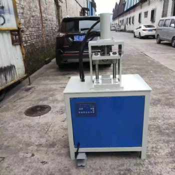 佛山威勁-爬架方管沖孔機、爬架數控沖孔機