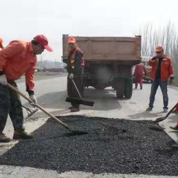 聯(lián)誠(chéng)道路瀝青冷補(bǔ)料修補(bǔ)專(zhuān)治道路坑槽