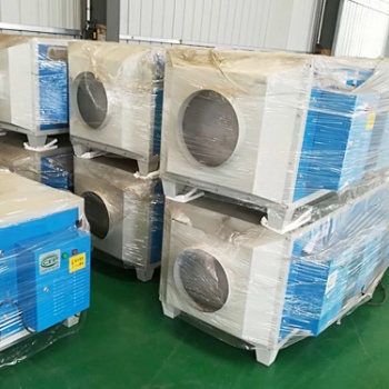 油煙凈化器橡膠廠塑料廠除油煙除臭味低溫等離子有機廢氣處理設(shè)備
