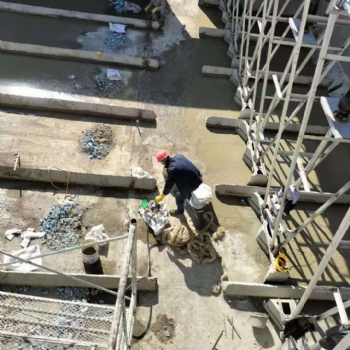 污水池伸縮縫漏水怎樣補漏施工