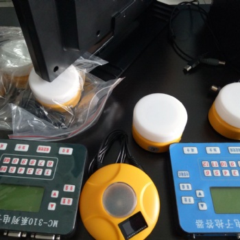 海口鑫譯文化傳播有限公司：搶答器 投票器 表決器 評分器