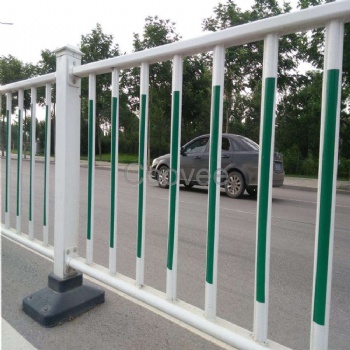生產(chǎn)直售京式護欄，道路護欄，N型護欄，倒U式護欄，鋅鋼護欄