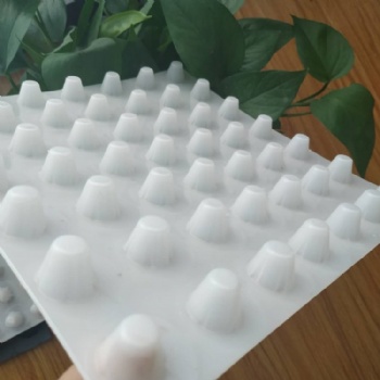 運城車庫頂板排水板生產(chǎn)廠家