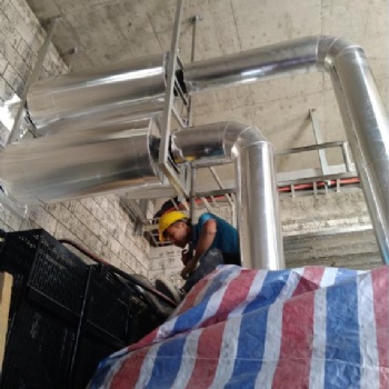 珠海水質(zhì)凈化廠1000KW發(fā)電機(jī)安裝，承接各大發(fā)電機(jī)廠家外派發(fā)電機(jī)安裝訂單