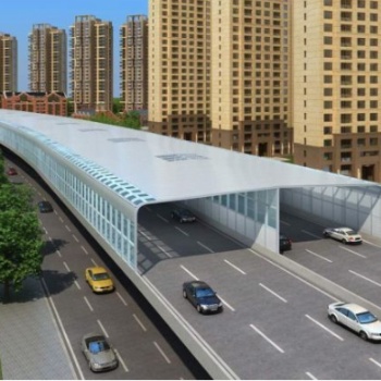 全封閉式聲屏障主要用于城市樓群間道路或需要安靜的地方對(duì)道路封閉式隔音