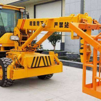 山東利拓廠家供應(yīng)多功能四驅(qū)底盤四驅(qū)越野吊車