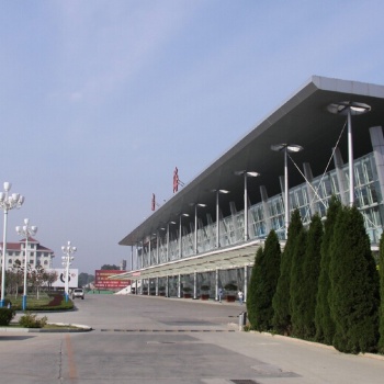 久亞發(fā)1.0mm厚YX65-400型鋁鎂錳板山東威海機場