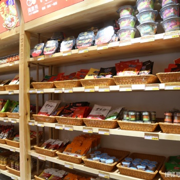 海鼎撈燒烤火鍋超市,**扶持,祝您輕松創(chuàng)業(yè)開(kāi)店