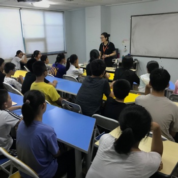 臨朐同程學(xué)堂專業(yè)暑假輔導(dǎo)新初一精品小班