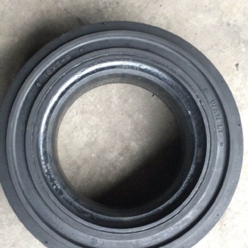 機(jī)場(chǎng)平板拖車實(shí)心輪胎16*5-9 航空地面實(shí)心輪胎