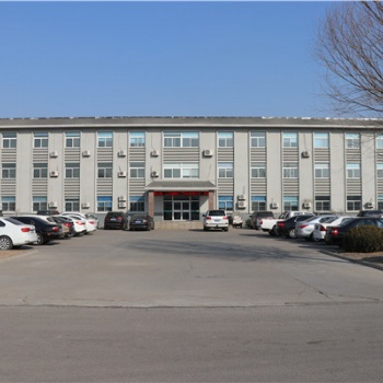 垃圾填埋場HDPE土工膜、長絲土工布、三維復合排水網(wǎng)家門口的生產廠家