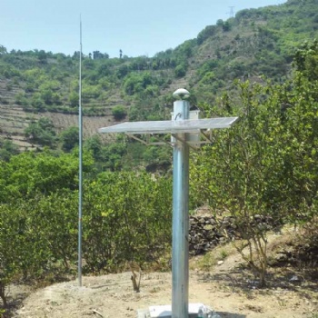 貴州地區可用鴻藝祥太陽能監控供電系統