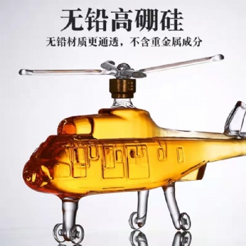 河間華企生產(chǎn)飛機造型玻璃工藝酒瓶透明密封創(chuàng)意藝術(shù)泡酒瓶750ml