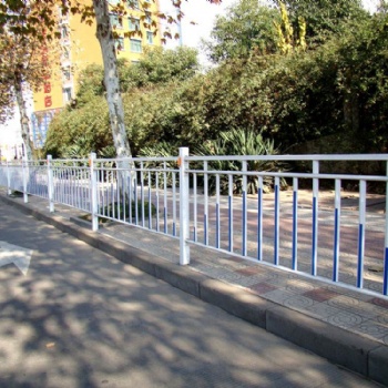 大連護(hù)欄道路護(hù)欄,圍墻護(hù)欄,草坪護(hù)欄
