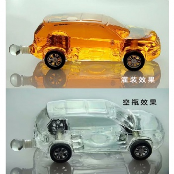 河間華企生產(chǎn)異形汽車(chē)造型醒酒器玻璃工藝泡酒瓶擺件1000ml